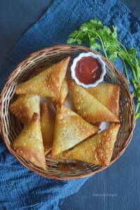 Chicken keema samosa