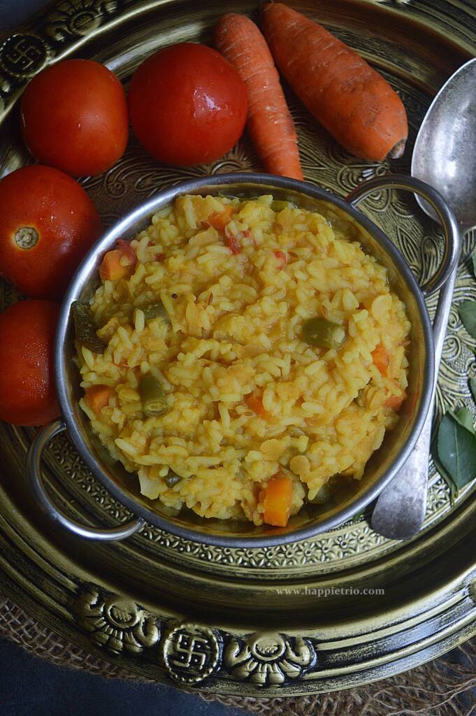 Instant pot khichdi with vegetables
