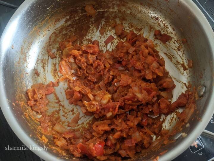 Capsicum Butter Masala ( Capsicum Curry ) - Cook with Sharmila
